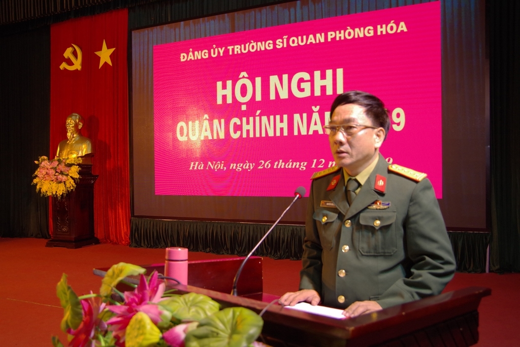 dai-ta-nguyen-van-lu-pho-chinh-uy-nha-truong-phat-dong-phong-trao-thi-dua-nam-2020-copy-.jpg (421 KB)