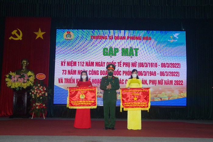 gap-mat-ky-niem-ngay-quoc-te-phu-nu-va-ngay-cong-doan-quoc-phong-nam-2022-copy-.jpg (92 KB)