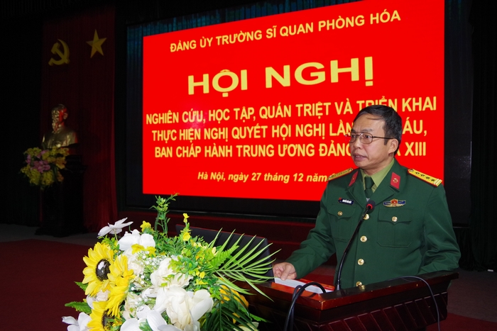 anh-1-dai-ta-tien-si-nguyen-van-bien-uy-vien-ban-thuong-vu-pho-chinh-uy-du-hoi-nghi-va-truc-tiep-bao-cao-chuyen-de-copy-.jpg (274 KB)