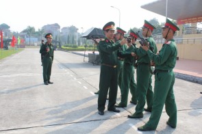 Trường Sĩ quan Phòng hóa làm tốt công tác huấn luyện tại chức,  rèn luyện thể lực cho cán bộ, QNCN, VCQP, học viên, HSQ-BS