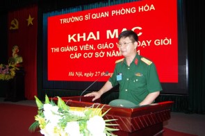 Trường Sĩ quan Phòng hóa tổ chức thi giảng viên, giáo viên dạy giỏi cấp cơ sở năm 2021