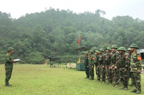 Trường Sĩ quan Phòng hóa tổ chức kiểm tra bắn súng  cho Học viên đào tạo Sĩ quan dự bị Hóa học và Học viên quân sự Lào, Campuchia