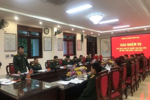 Trường Sĩ quan Phòng hóa tổ chức giao nhiệm vụ cho giảng viên, học viên làm Khóa luận tốt nghiệp năm 2024