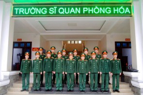 Thủ trưởng Binh chủng Hóa học làm việc với Trường Sĩ quan Phòng hóa  về công tác GD, ĐT và phát triển đội ngũ nhà giáo năm 2025